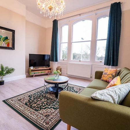 Stunning Park View Maisonette - 2 Bedrooms เกรทยาร์มัธ ภายนอก รูปภาพ